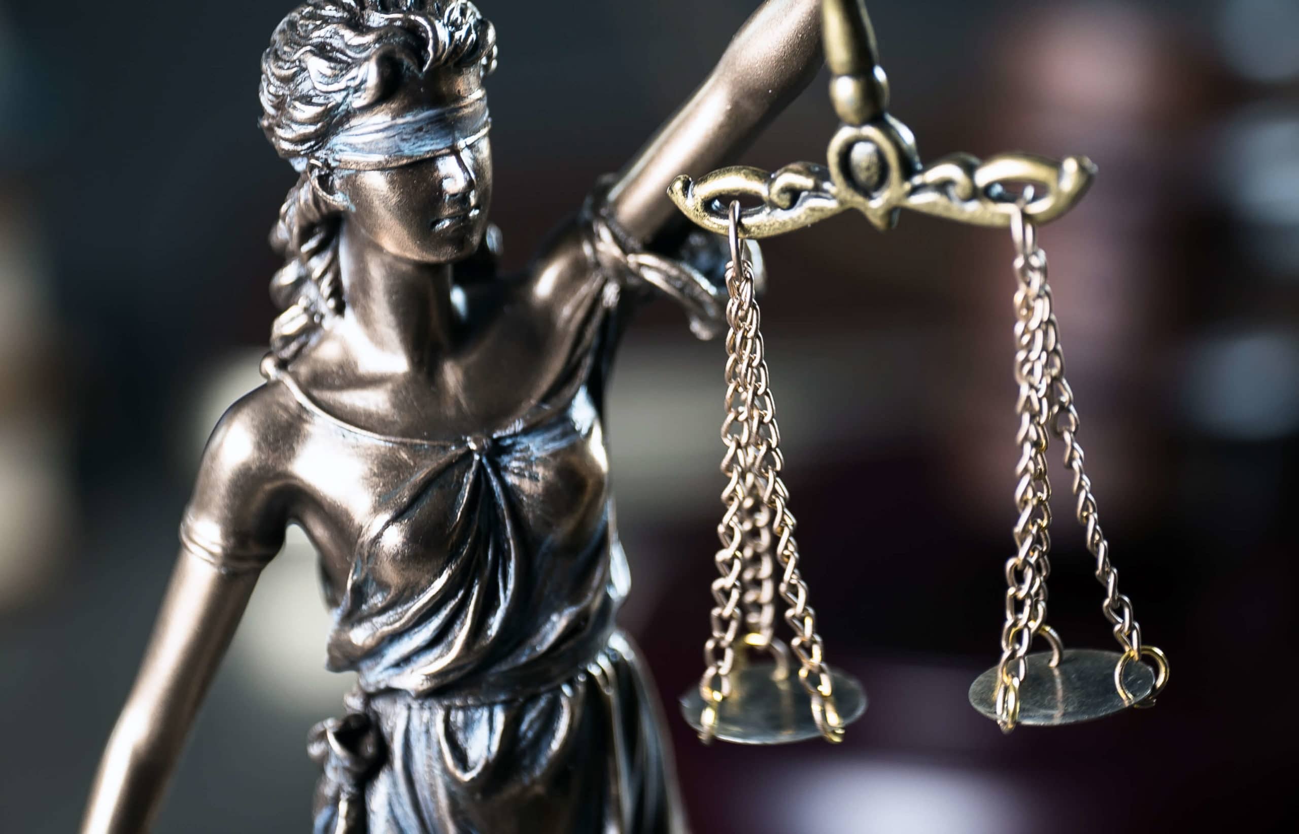Justice gives snark in 21st appeal over $40 million estate